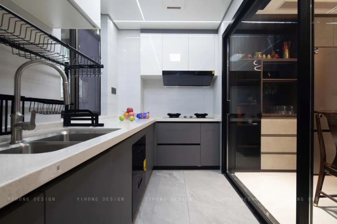 现代轻奢,艺鸿实景诠释佛罗伦萨气质丨中国广州丨艺鸿装饰-51