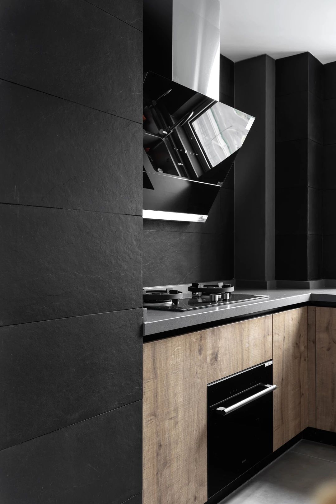 军人夫妻的硬朗现代轻工业风之家-50