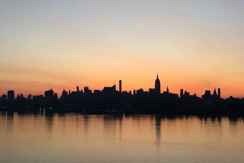 城市切片 · 建筑师王俊锋的手机影像城市观察丨中国北京-35