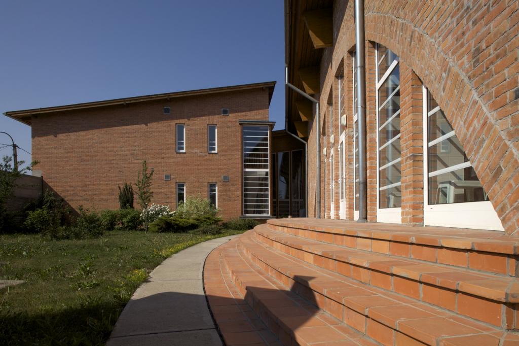 Szerencs市城市实习与区域教育咨询专业服务处建筑丨Varga Csaba-24