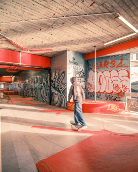伏尔塔瓦河地铁站丨捷克丨RE_place,U,U studio