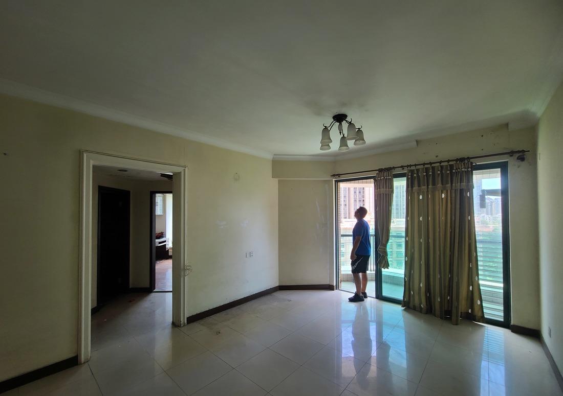 奶咖色日式原木风家居设计-12