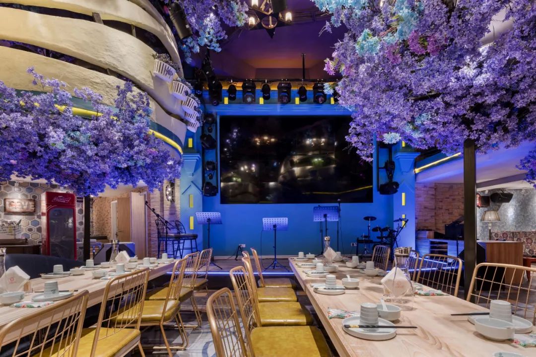 钱磊 | 餐饮空间不止餐饮，五光十色的视觉盛宴-65