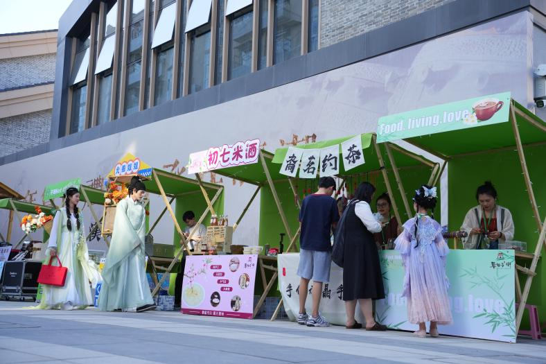 新闻速递|中南建院首个“投建运”一体化项目——随州草甸子历史文化街区焕新试运营-8