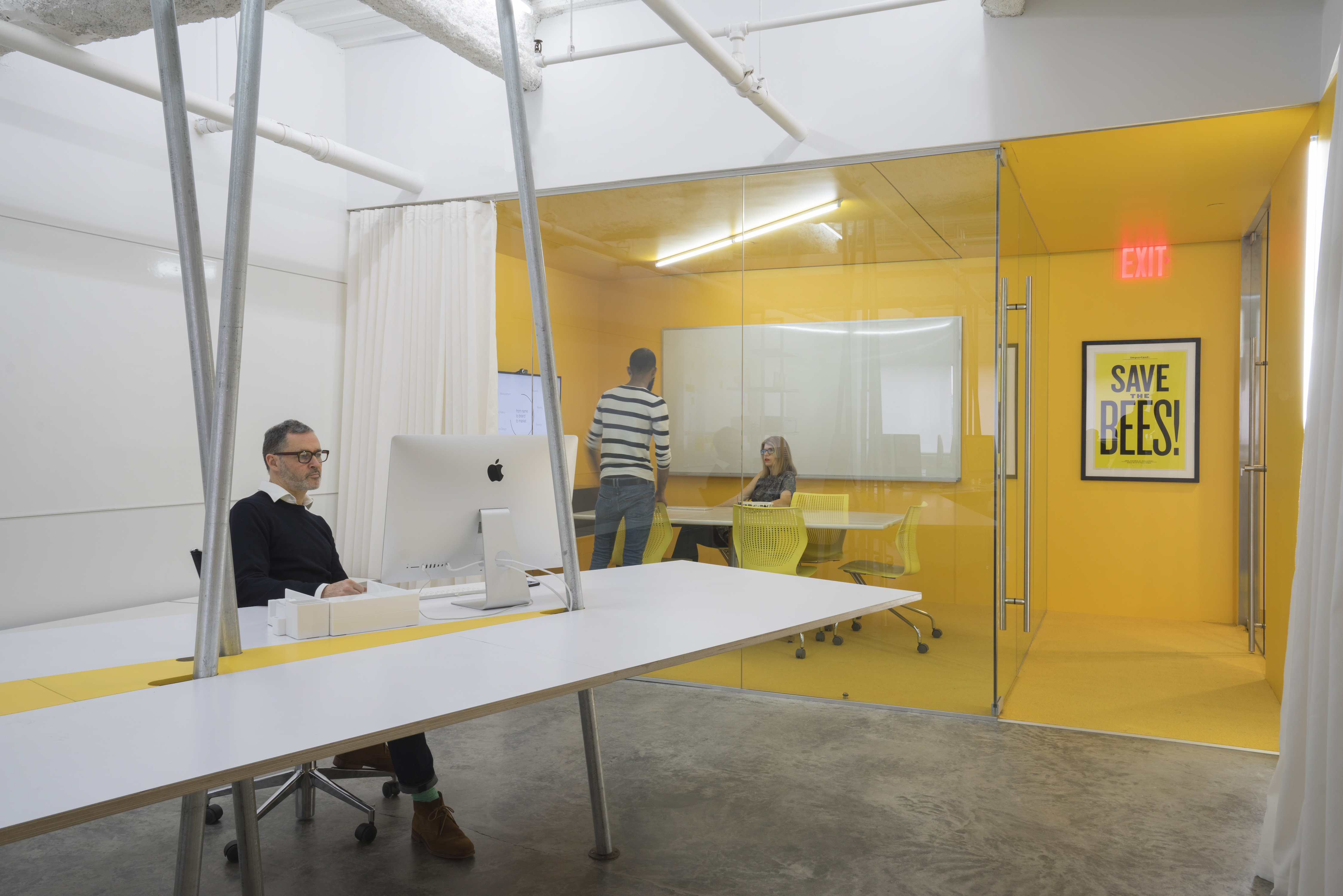 工业风创意办公室设计 | Force Majeure 广告公司-13