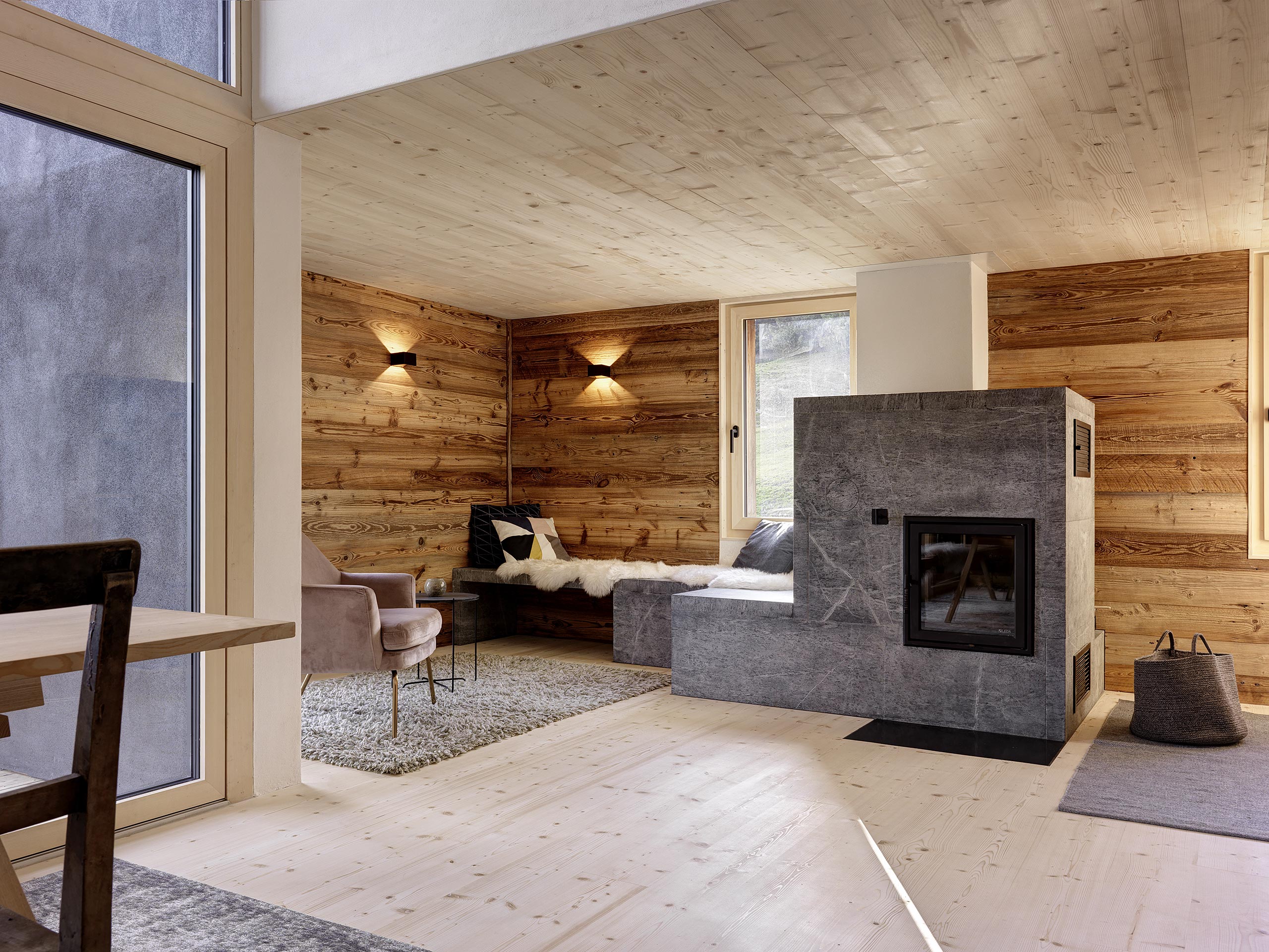 瑞士山地小屋的现代改造丨Christoph Cavigelli-49