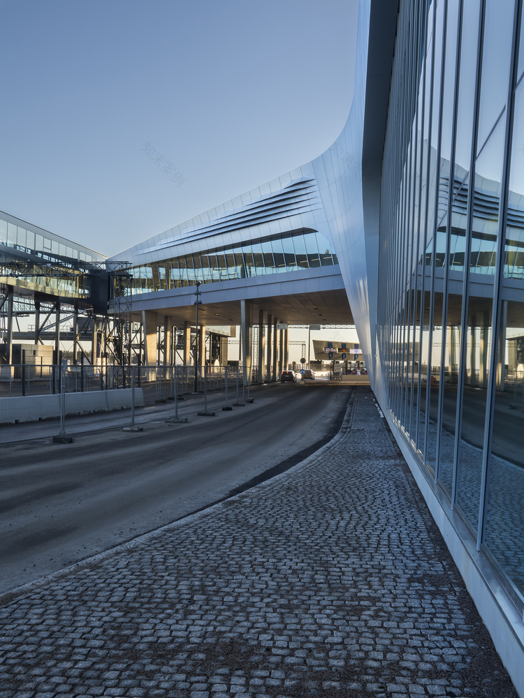 赫尔辛基西港航站楼-38