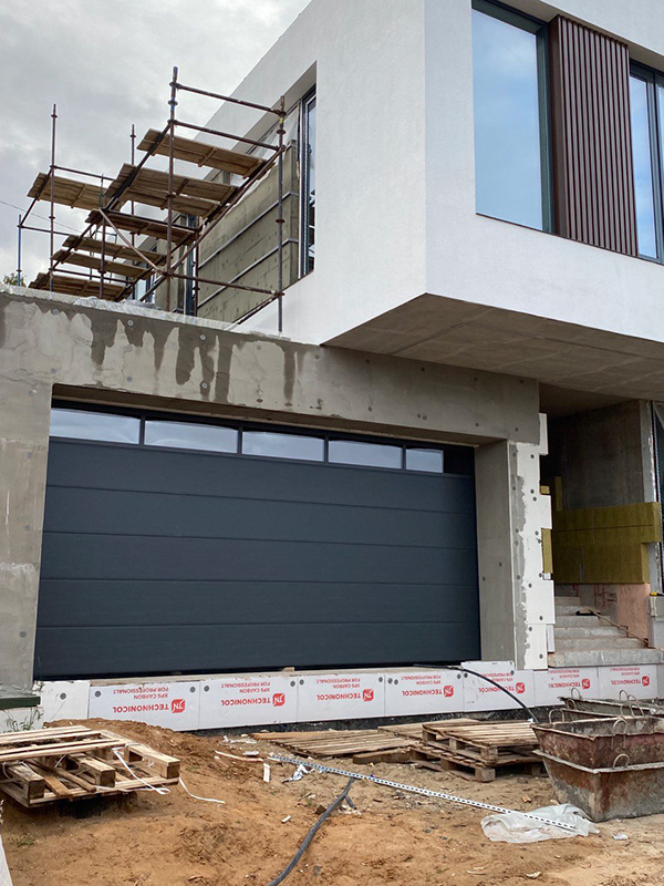 How projects are implemented ? #27-8