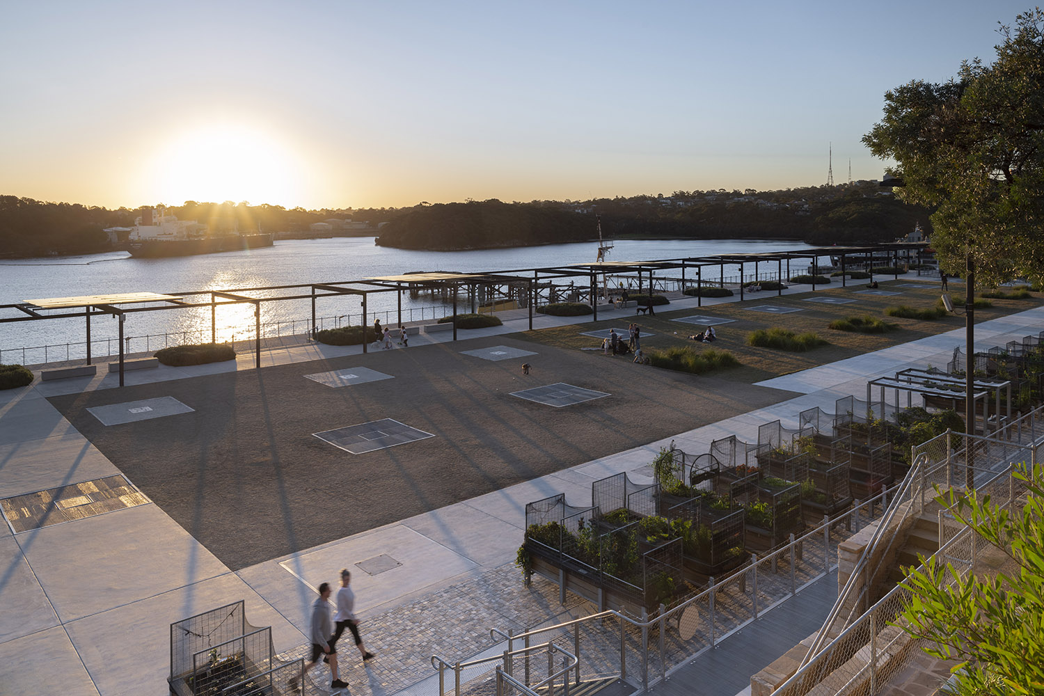 悉尼港口工业遗址变身绿色公共空间——"煤炭装载场"公园-15