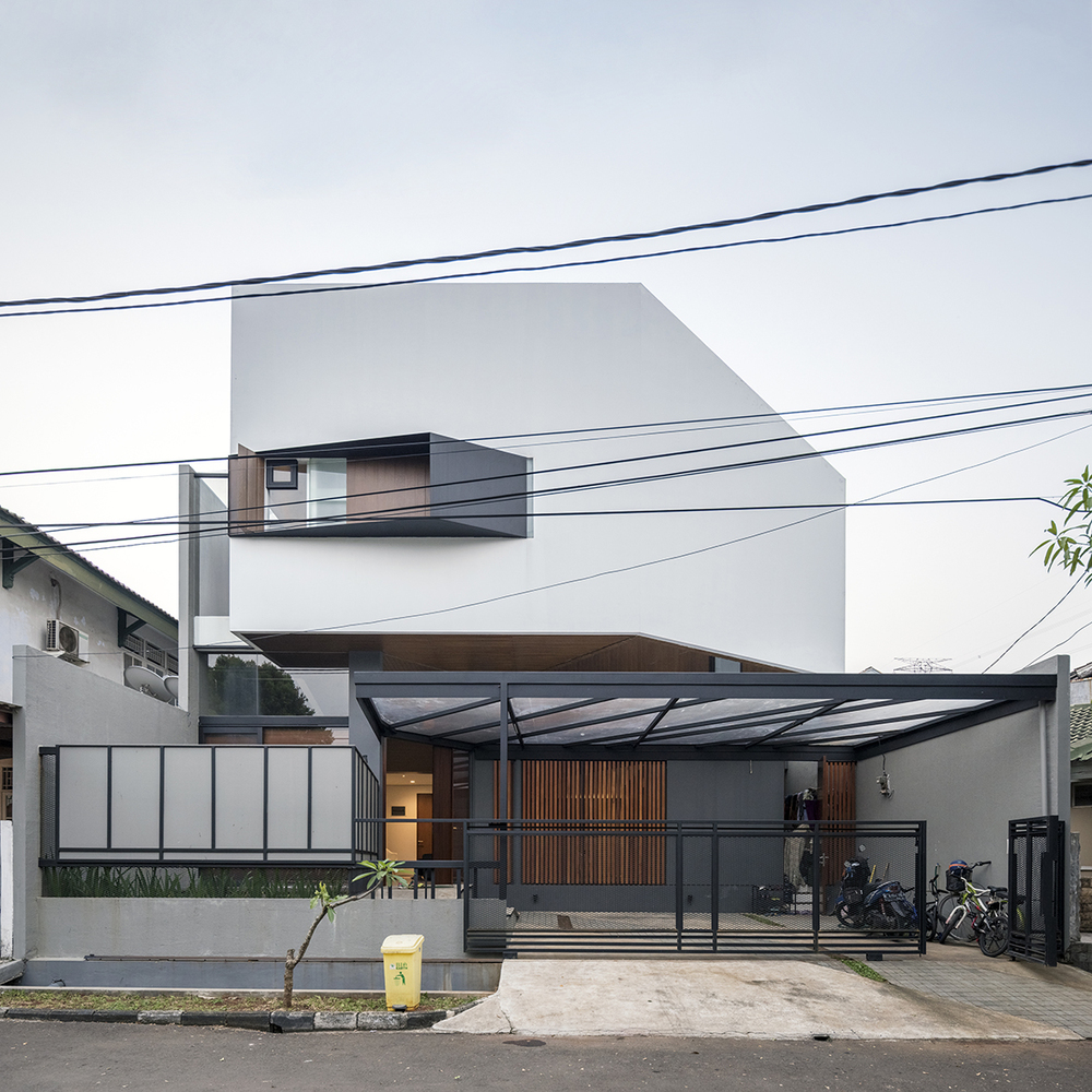Skewed House  Atelier Riri-41