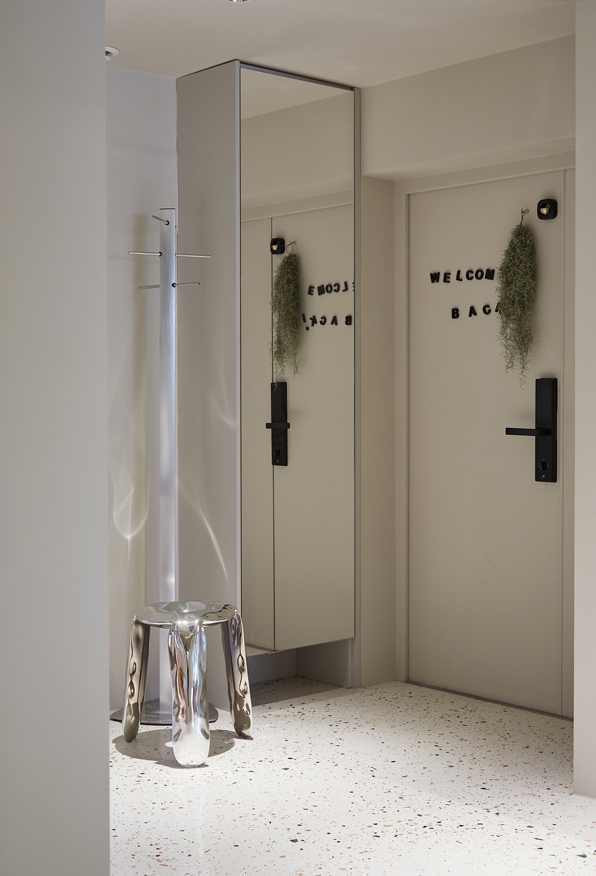 刘畅设计·灰绿色调的家-10