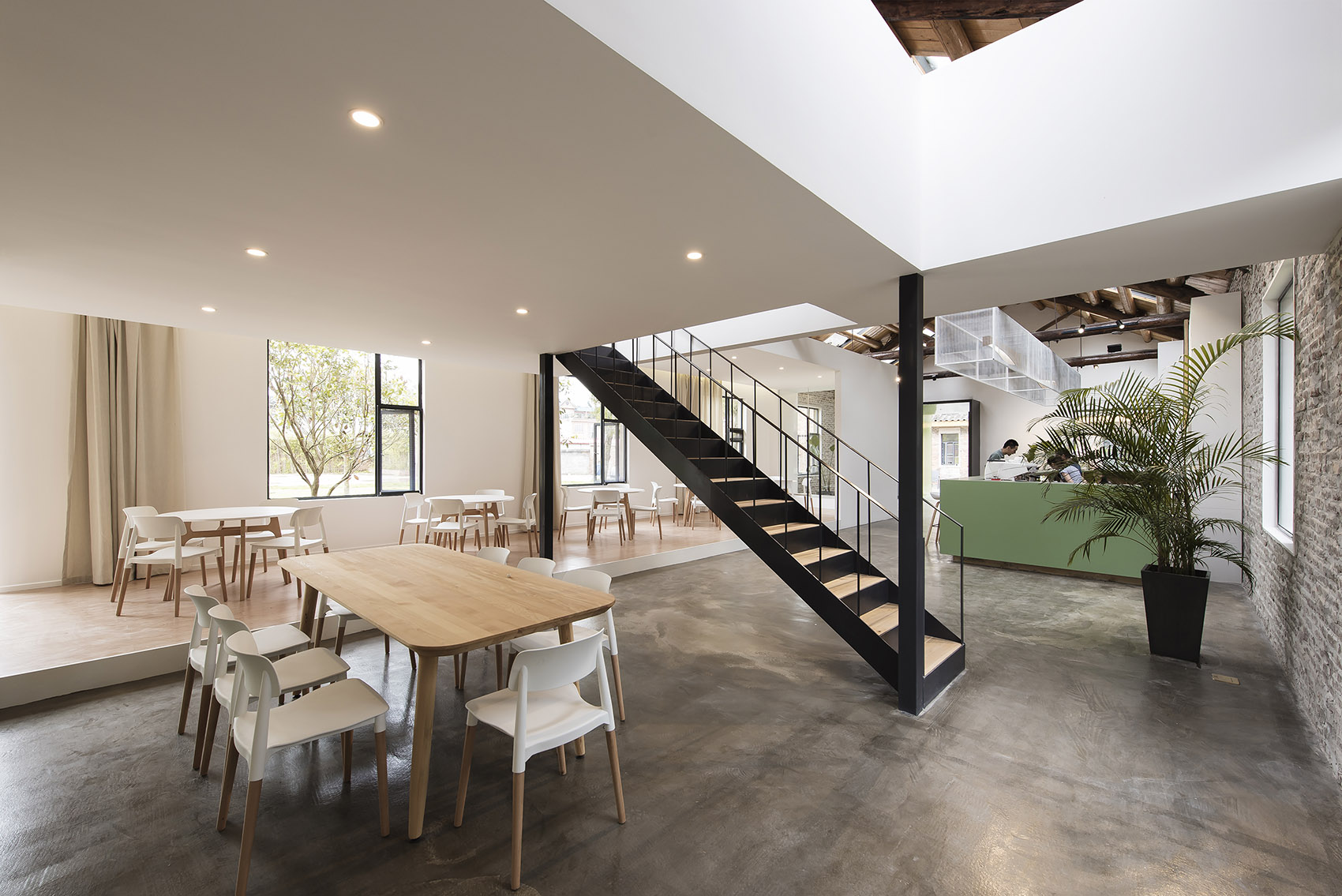 “小城故事”:两座旧厂房的新生,贵州 / 未来以北工作室-86