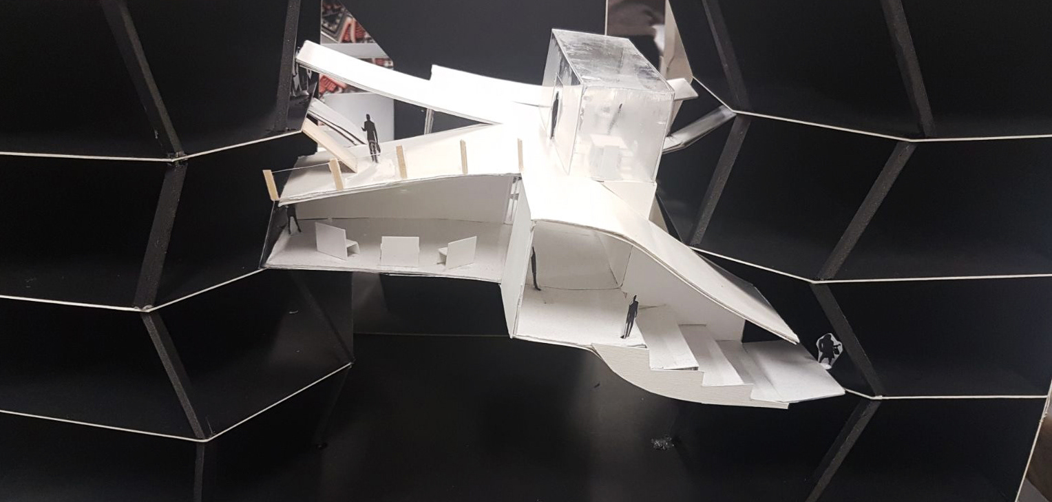 拆分两座建筑之间的一座桥梁-10