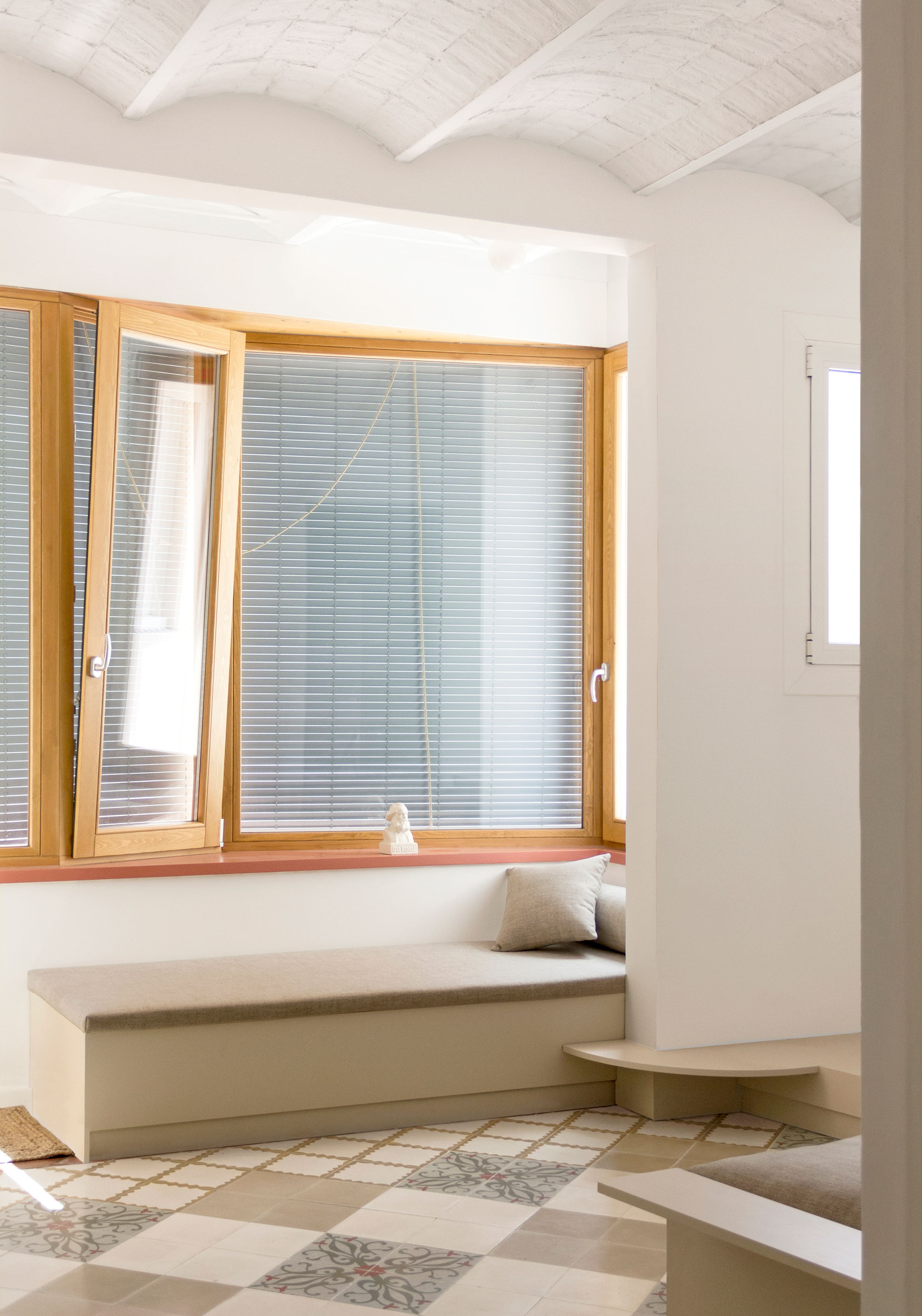 巴塞罗那音乐家公寓丨西班牙巴塞罗那丨Bonell+Dòriga-31