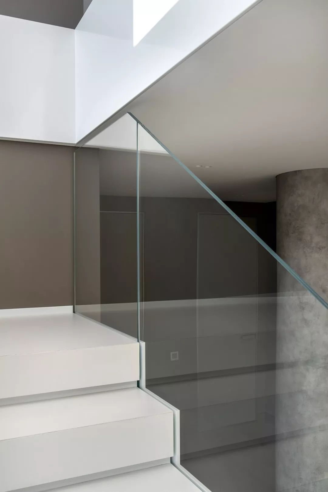 MONO architects 打造顶层公寓,诠释自由空间与光线之美-70