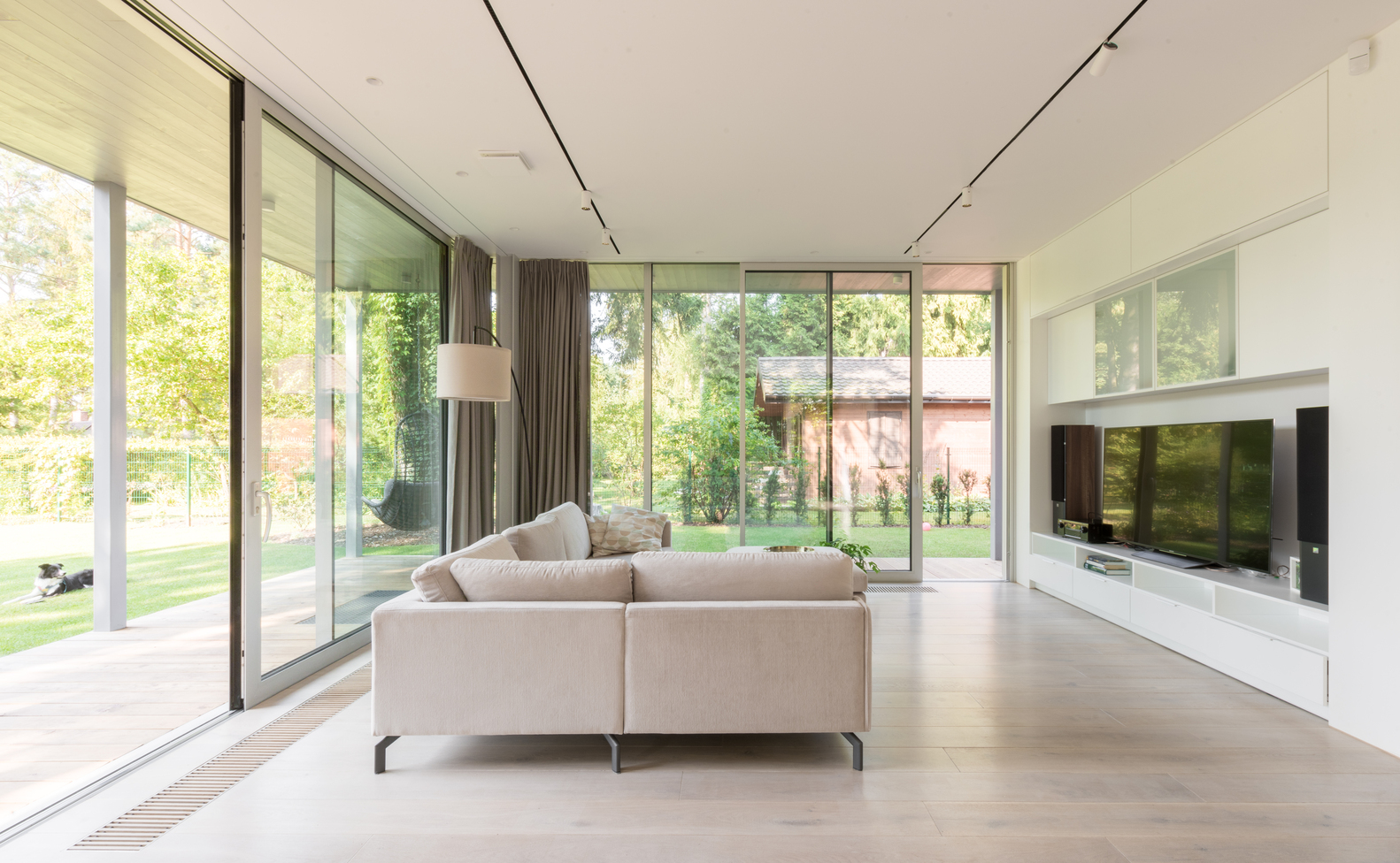 绿意盎然的自然居所·Konstancin 度假屋丨波兰华沙-31