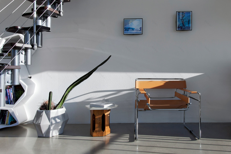 Pavlina Williams transforms mid-century dome house with angular windows-8