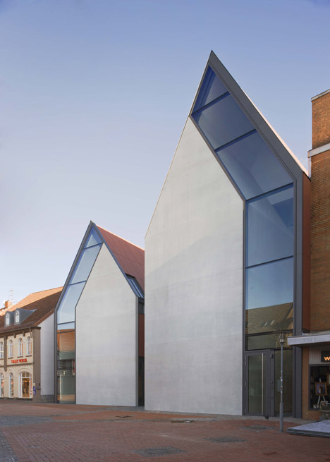 Volksbank Gifhorn by Stephan Braunfels Architekten-2