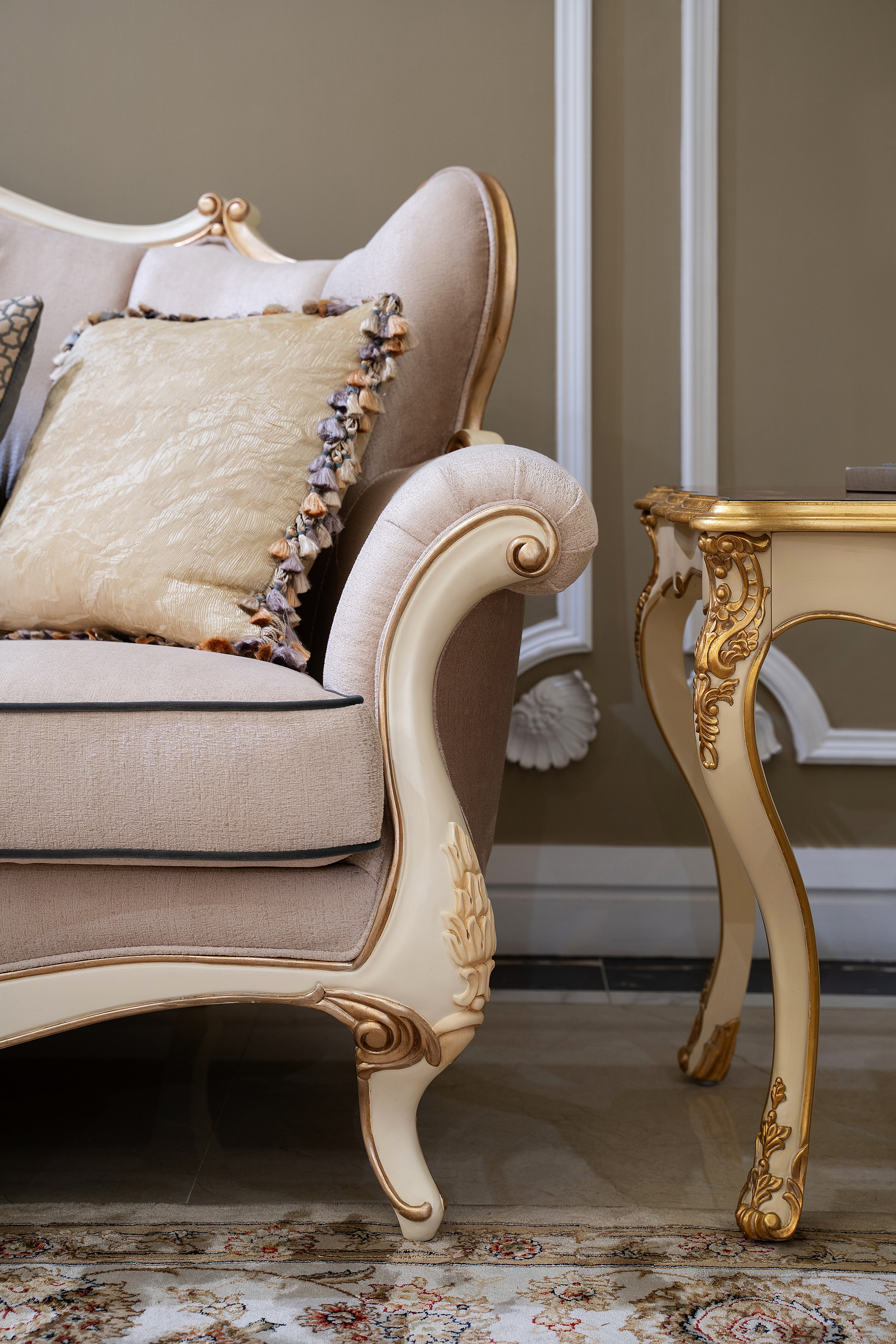 Classic French Romantic Sofa Set-1