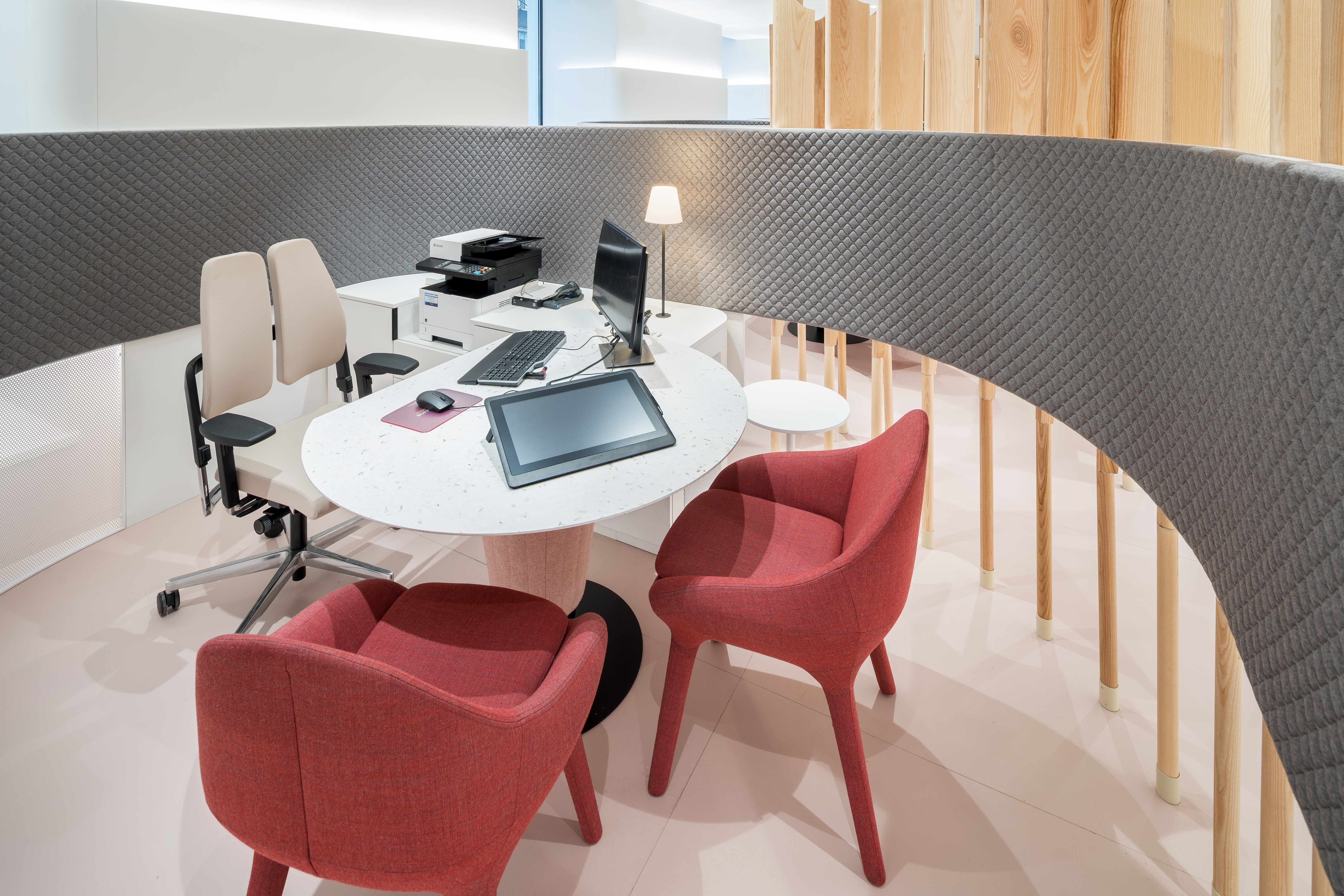 ALIOR BANK 现代银行分行设计丨Robert Majkut Design Ltd.-9