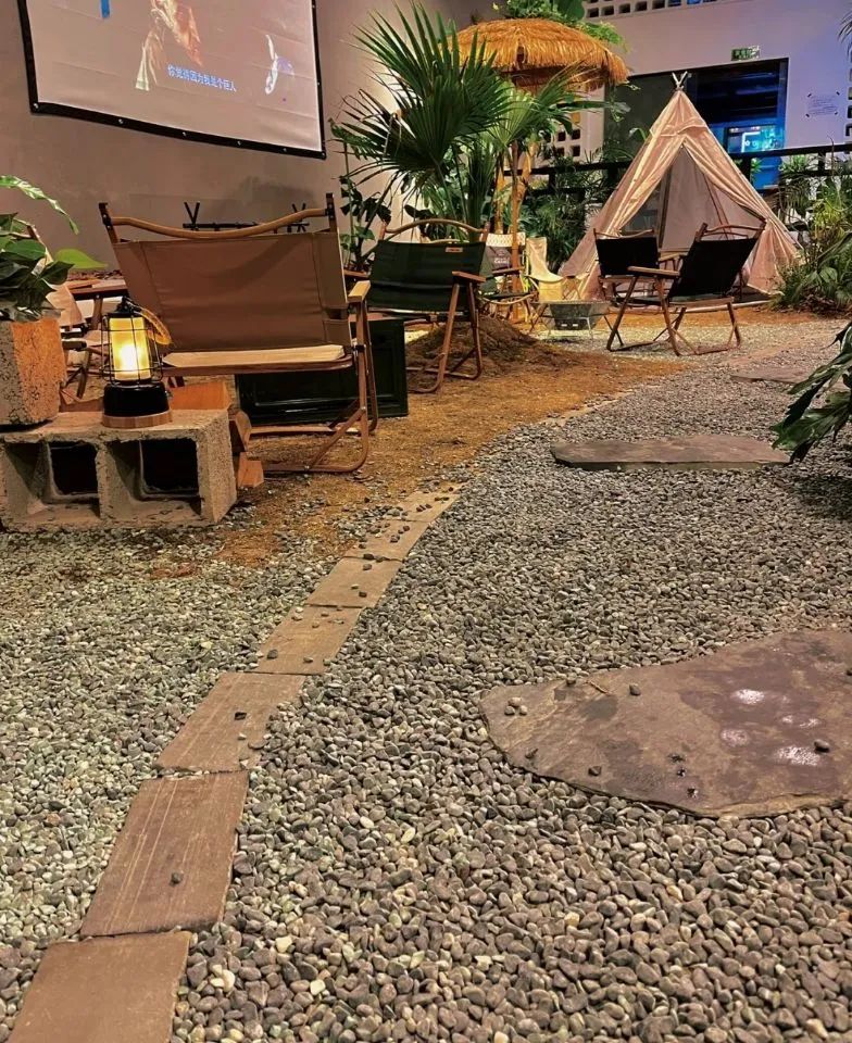 低成本露营风餐厅设计-7