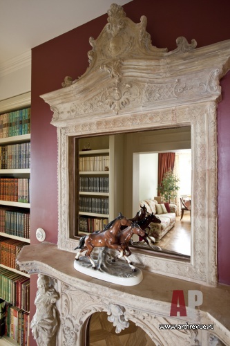 三室传统带彩绘玻璃与向日葵元素公寓丨Яровикова Анна,Мясникова Юлия-30