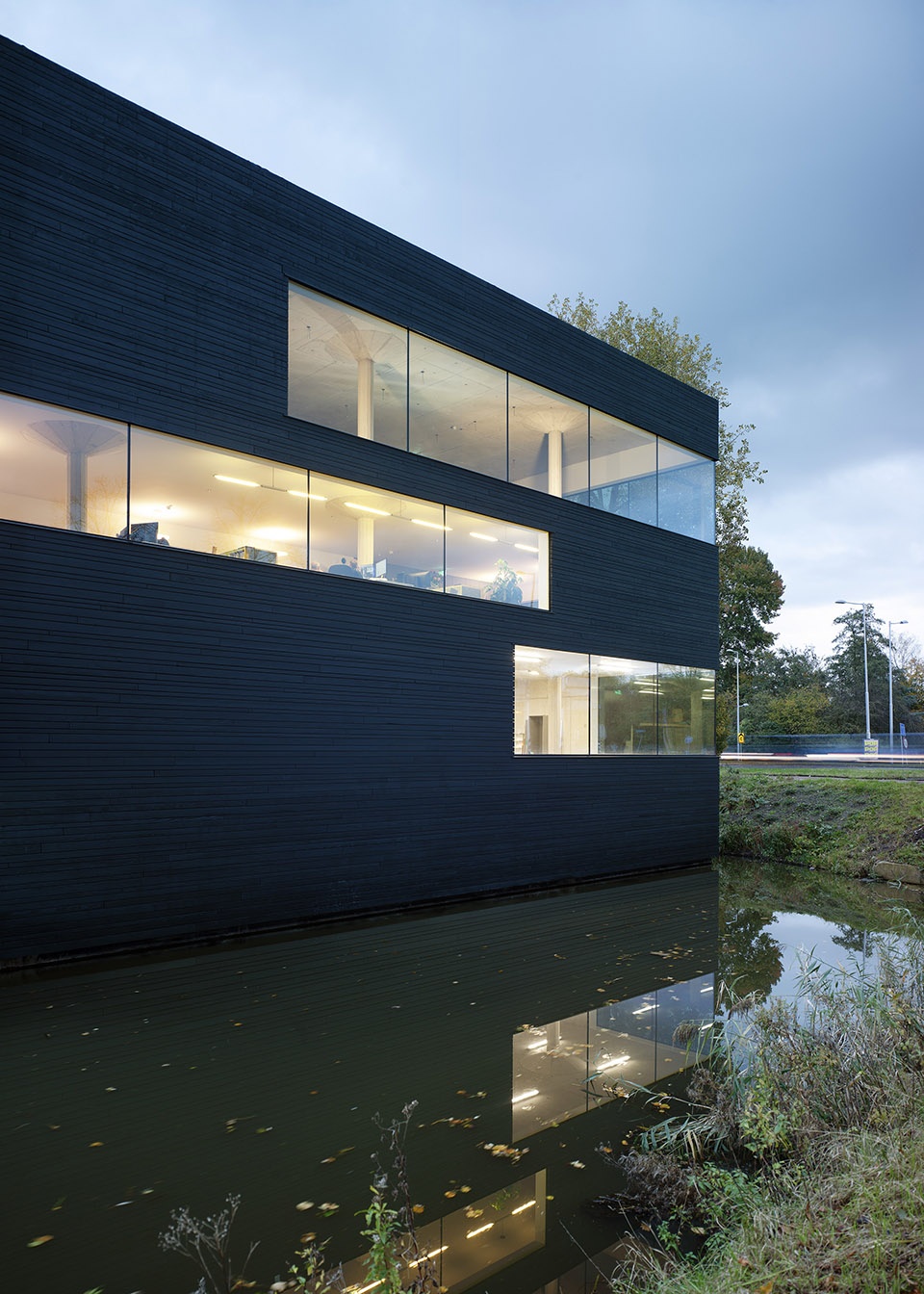 鹿特丹 13 Speciaal 总部丨荷兰鹿特丹丨Loer Architecten 事务所-15