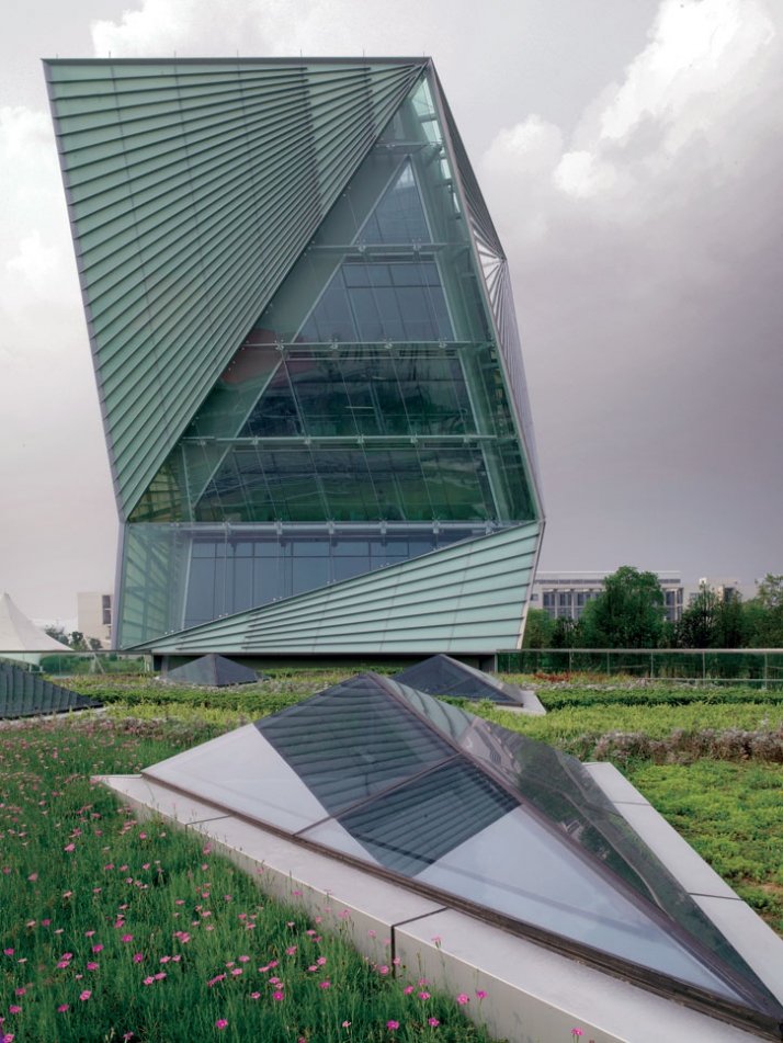 Centre for Sustainable Energy Technologies by MC Architects-11