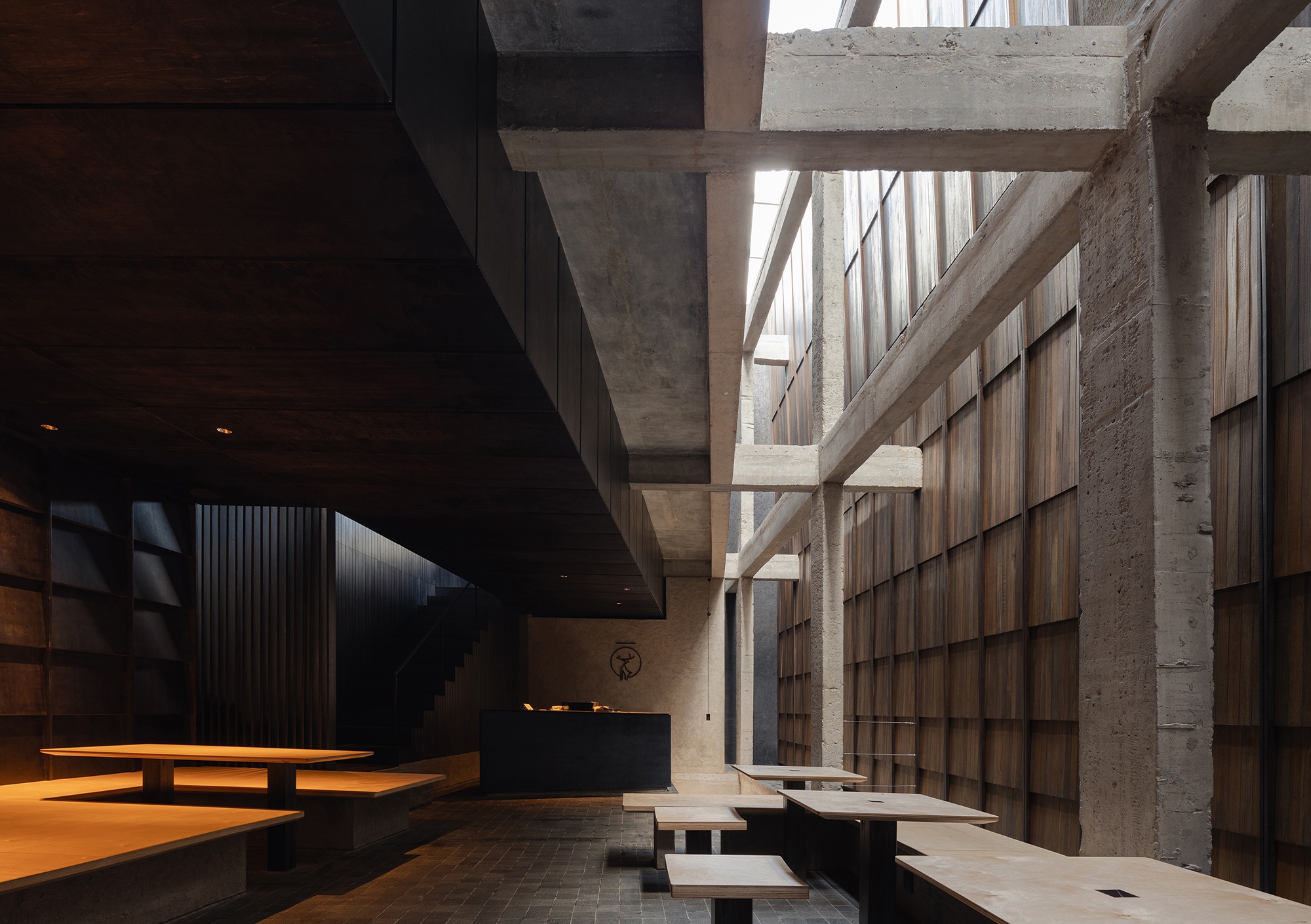 印尼巴淡岛 ITSUMO 甜品店丨Kousou 设计-2