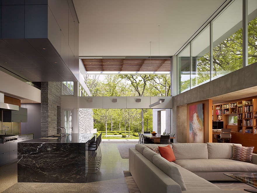 Hinsdale House Has an Ideal Exposure to the Sun and Protected Views-15