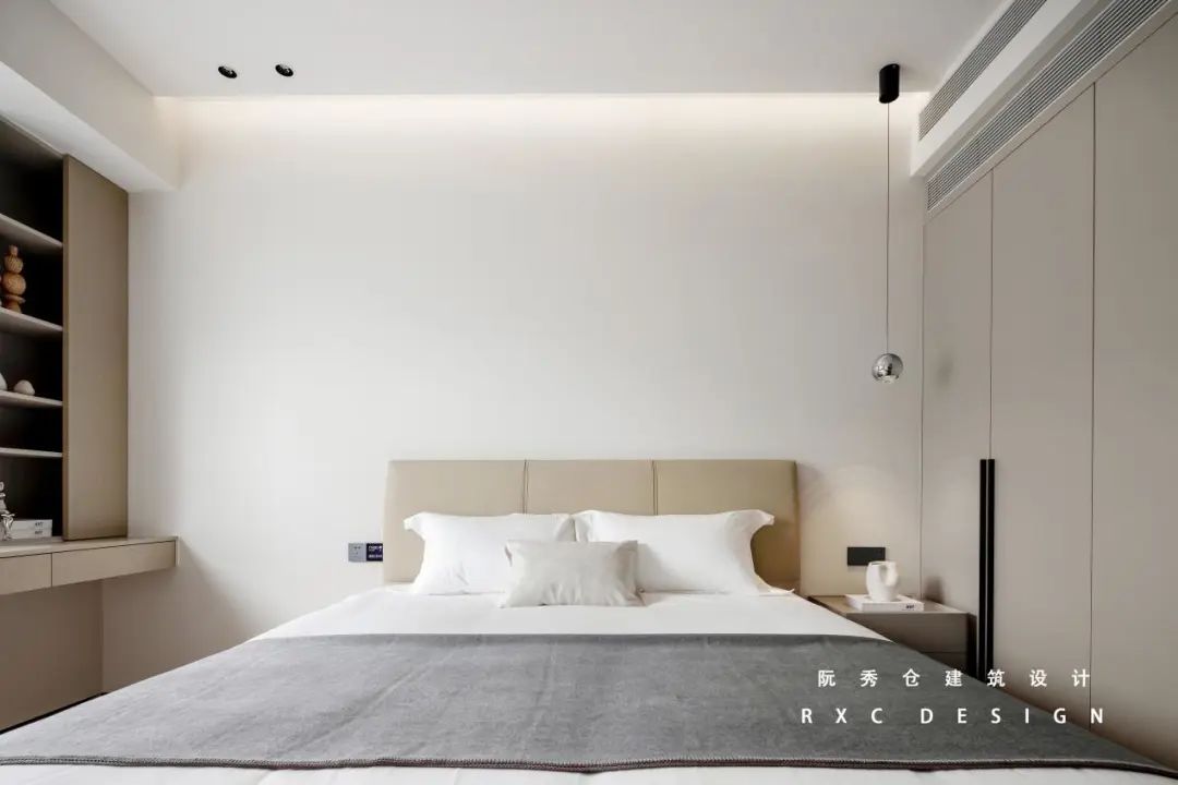 公园里 150㎡原木与灰黑的现代空间丨中国合肥丨阮秀仓建筑设计-40