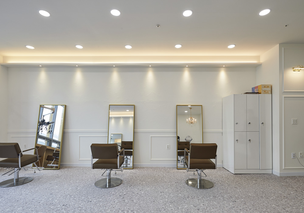 简约优雅的 24 平米美容室设计-8