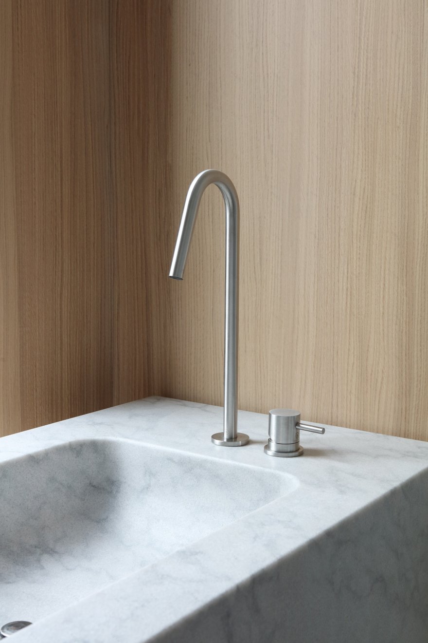 卡德伯勒湾别墅丨加拿大丨Falken Reynolds Interiors-99