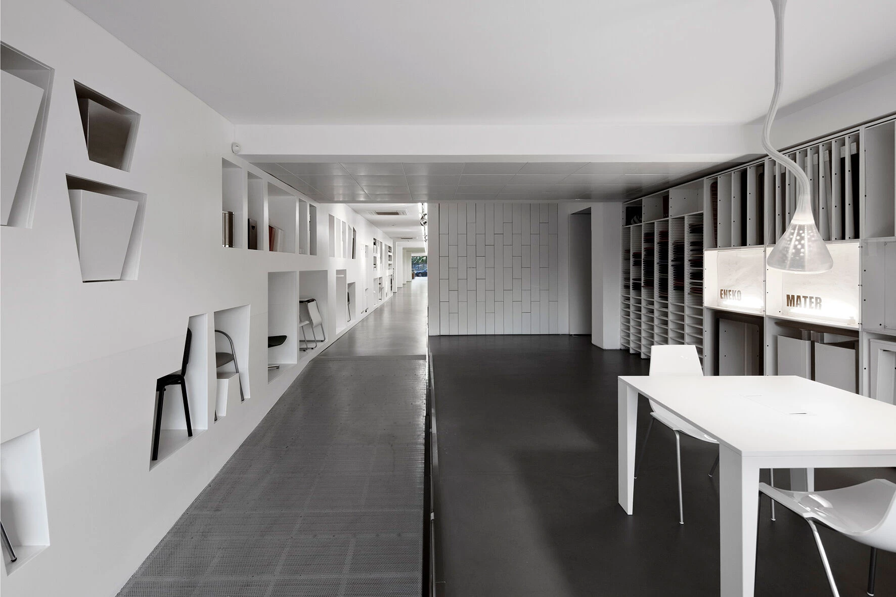 Famo Porto 展厅改造丨葡萄牙波尔图丨Moura Martins Arq.-26