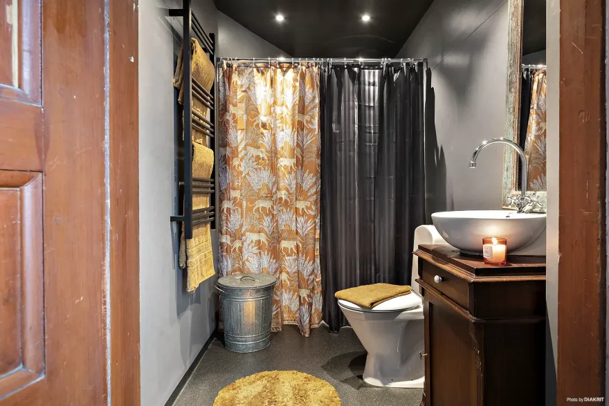 色彩斑斓的百年之家 | 独特的波希米亚风格室内设计-20