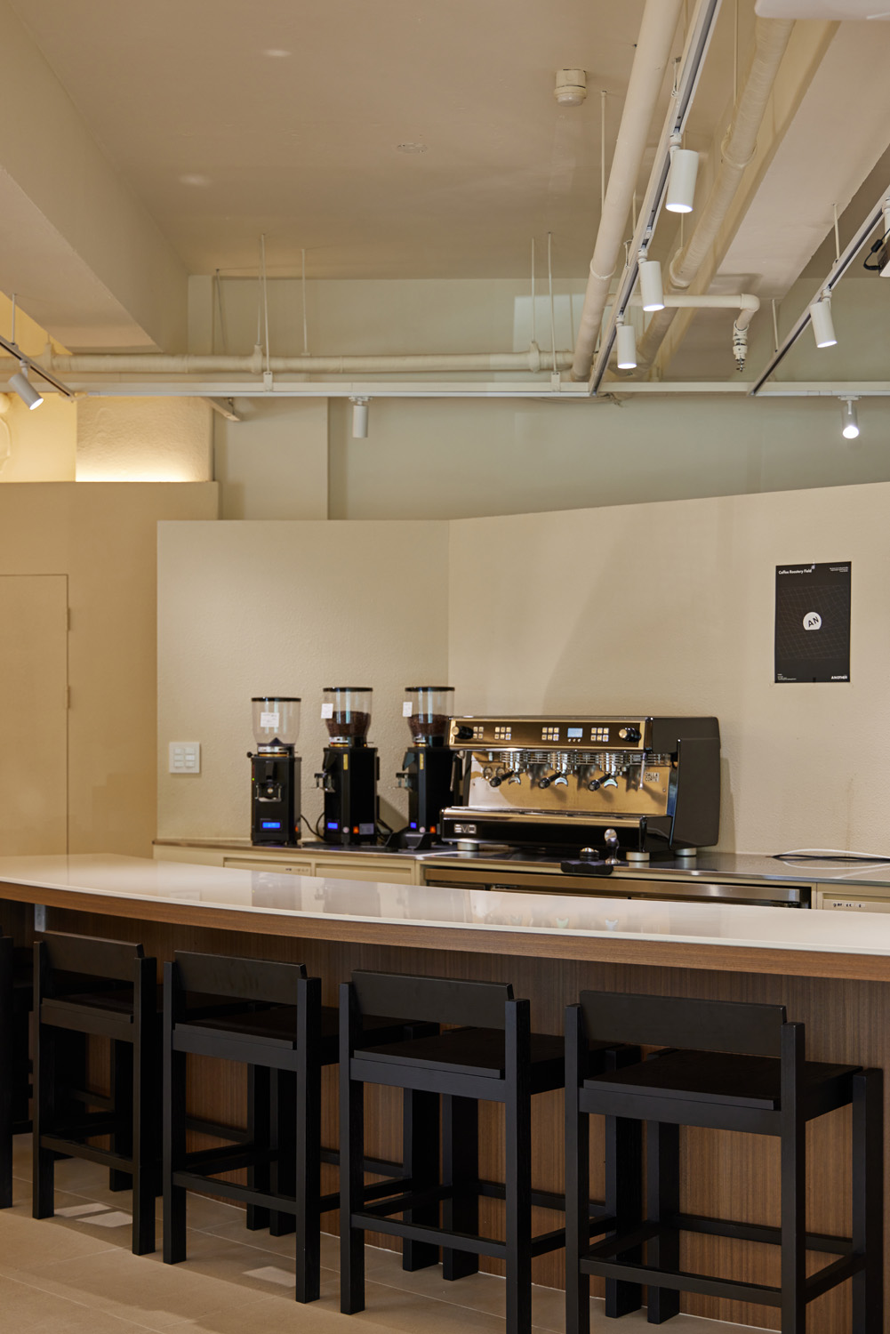 白色与木质，打造 27 平米高级公寓-12