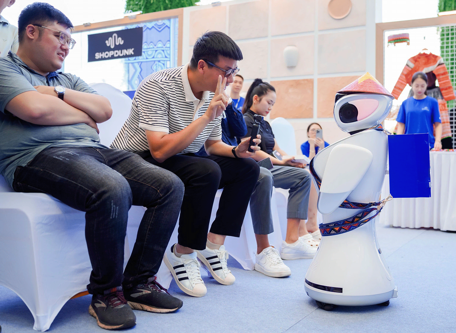  iPhone 17 Launching Event by ShopDunk-30