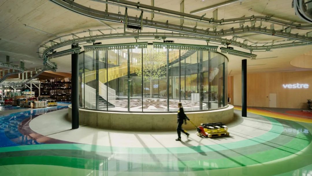 挪威森林中的彩色环保家具工厂 · The Plus丨Bjarke Ingels Group (BIG)-27