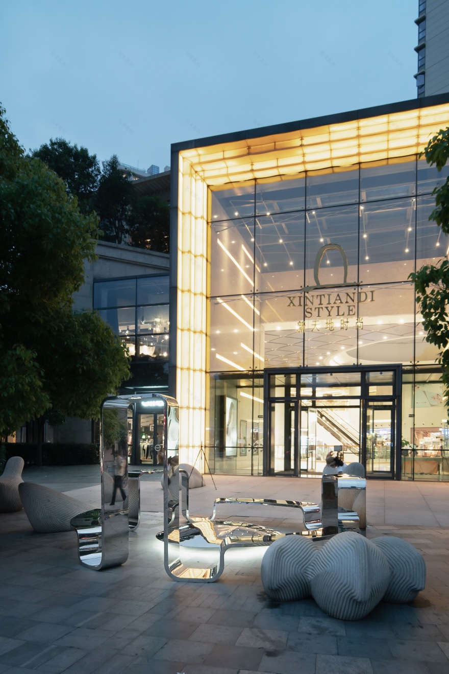 日清设计丨新天地艺术节—对抗“社交孤岛”的天空之镜 丨中国上海-42