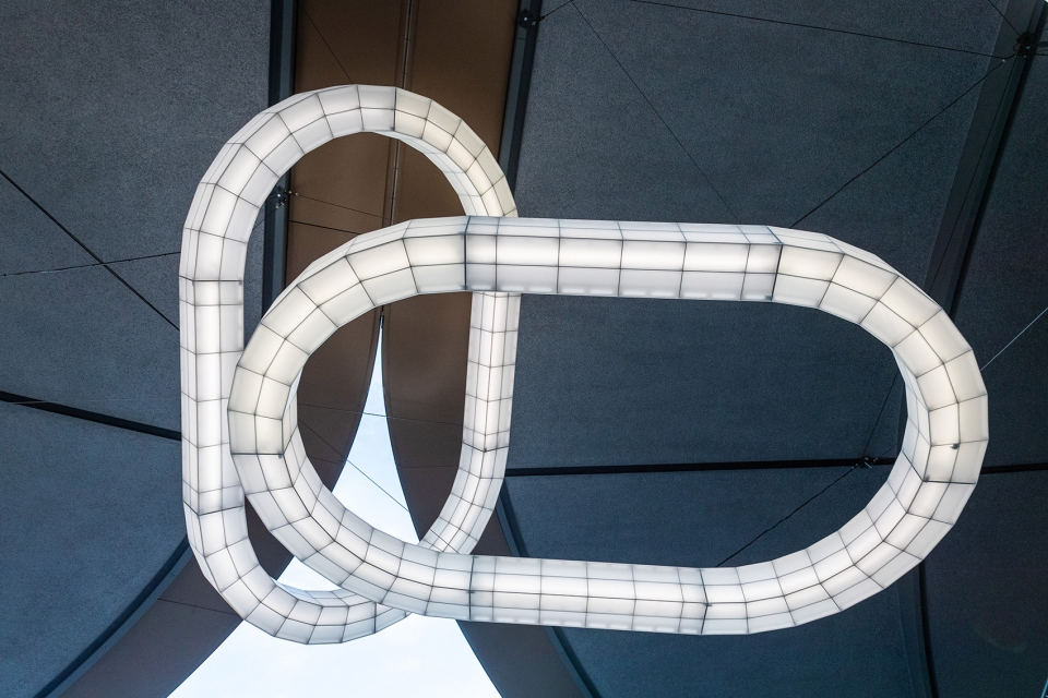 伦敦购物中心巨形灯光装置·“Space Frames”-29