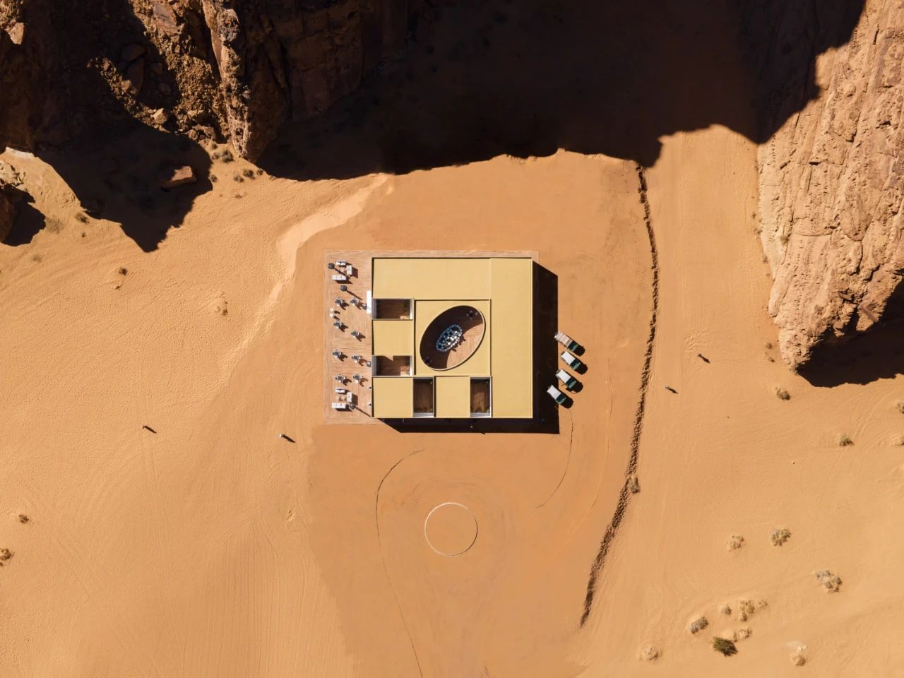 沙漠中的孤舟·20240418丨德国柏林丨KWY.studio-21