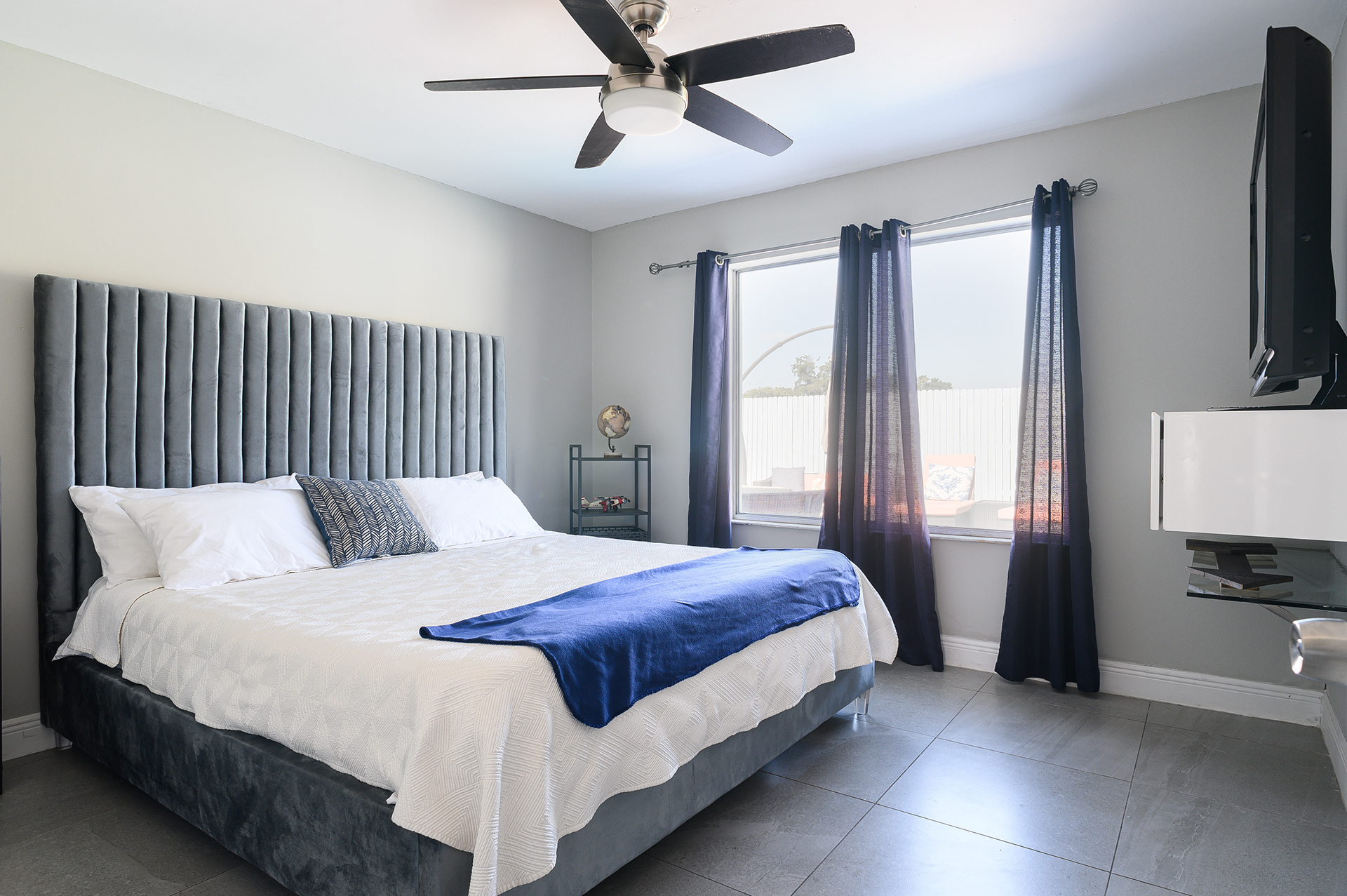 Complete Airbnb Listing 2-18