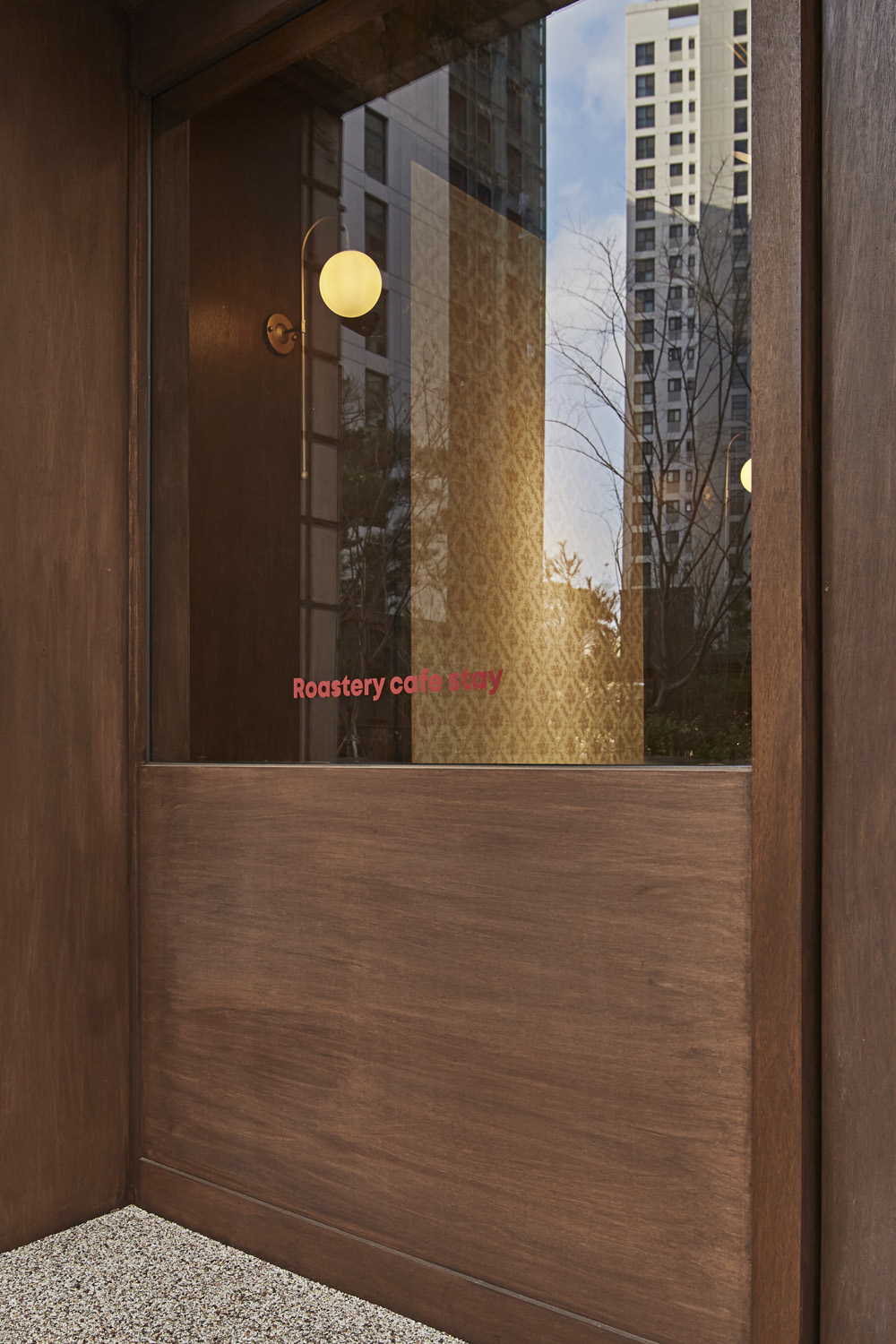 12 平卡佩咖啡厅 | 极简木质空间，沉静优雅-12