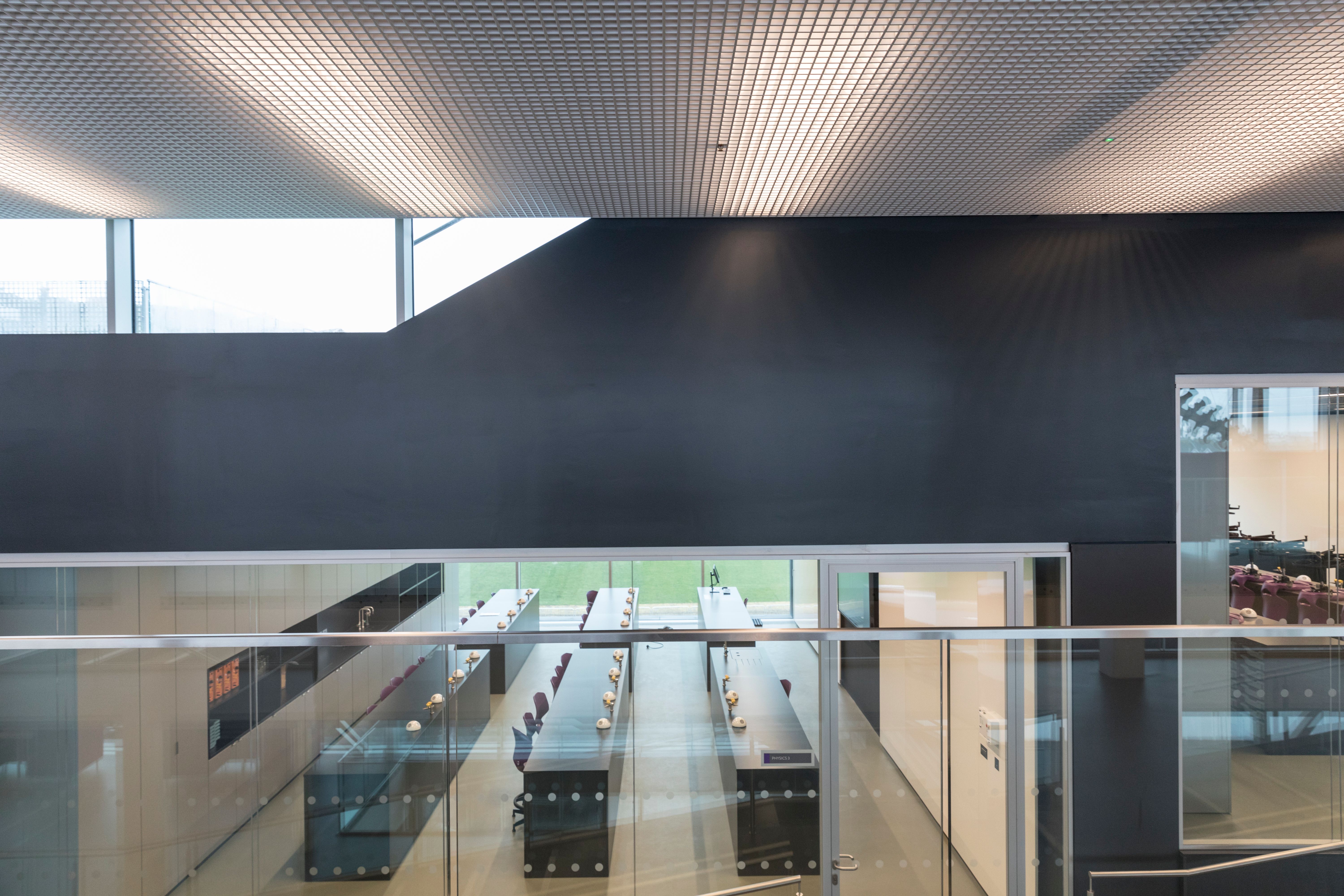 Brighton College 科学体育教学楼-33