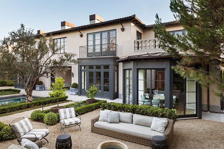令人惊叹的洛杉矶住宅，灵感源自地中海建筑风格-1