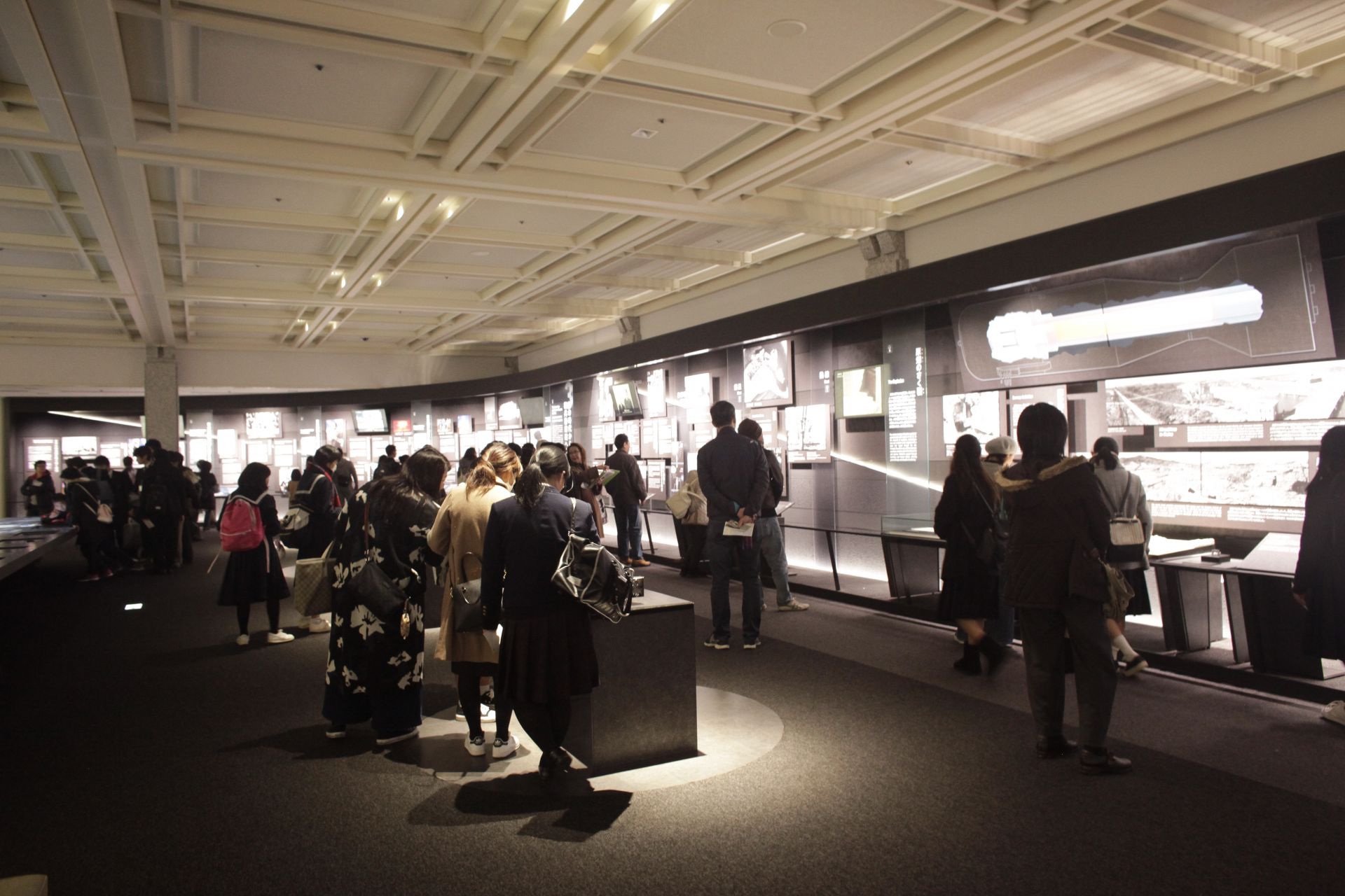 广岛和平纪念公园相关建筑群丨日本广岛丨丹下健三,伊萨姆·诺古奇-5