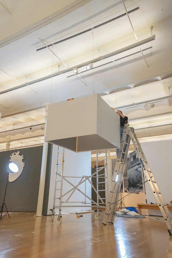 回声，一座城市的反射（注：refle·os推测应为reflejos，西班牙语反射、反响之意） -26