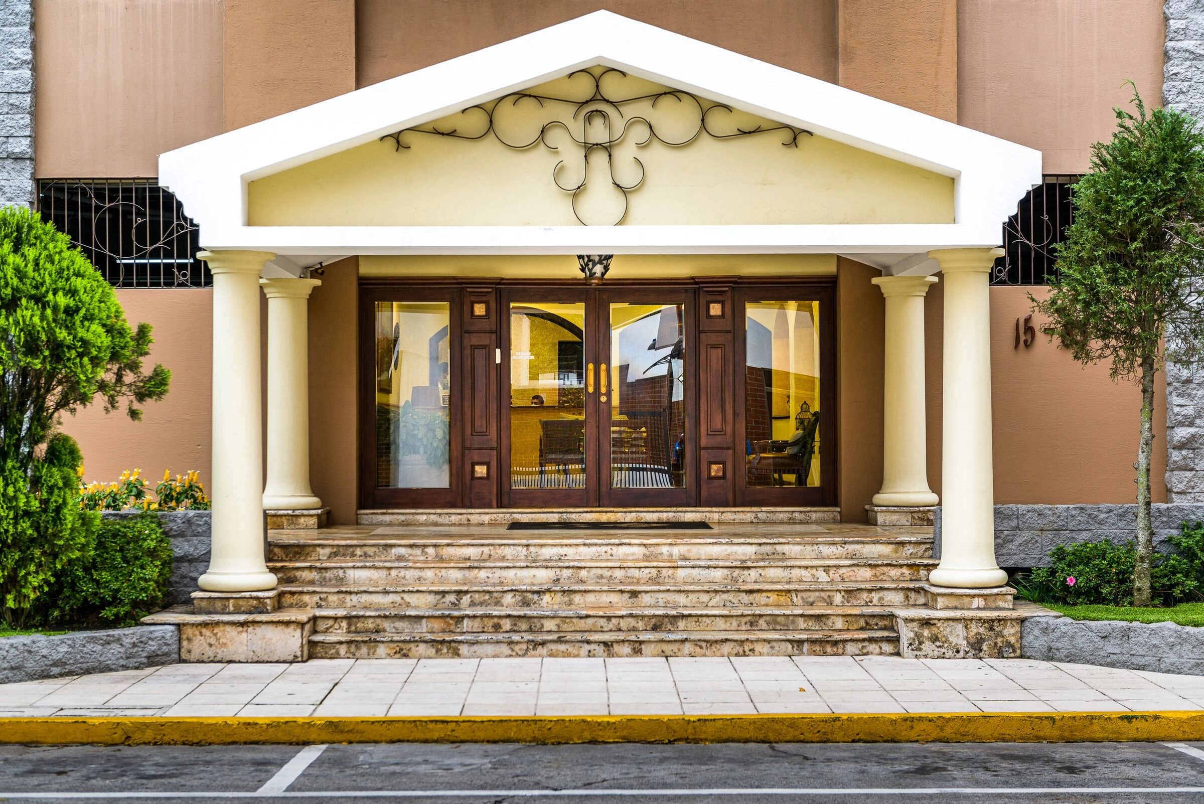 卡斯特拉尔塔-12