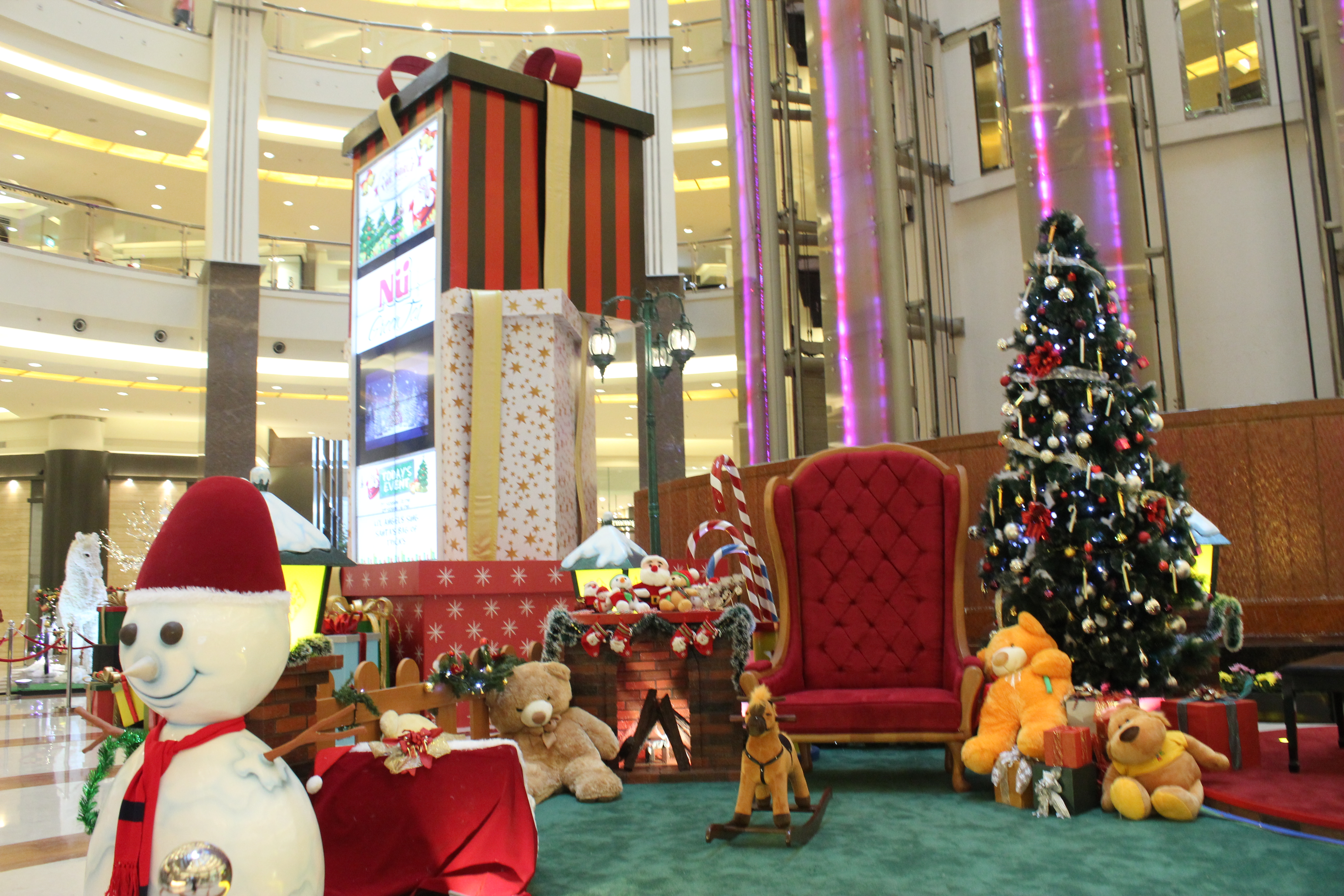 Light Up The World - VM Xmas Decoration-6