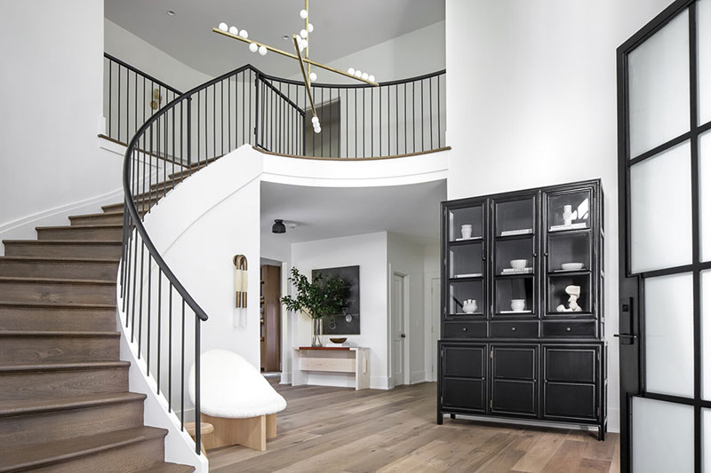 纽约郊区黑白极简豪宅，尽显品味与优雅-23